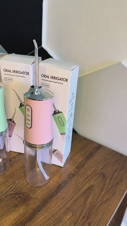 Limpiador irrigador dental digital